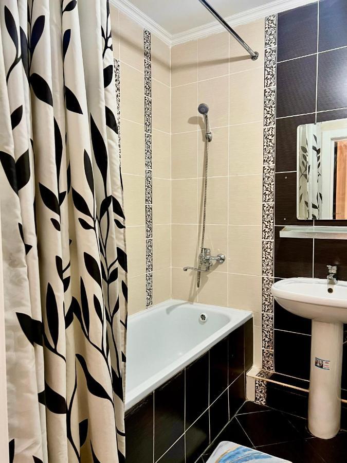 Hyat Apartment بيشكيك المظهر الخارجي الصورة