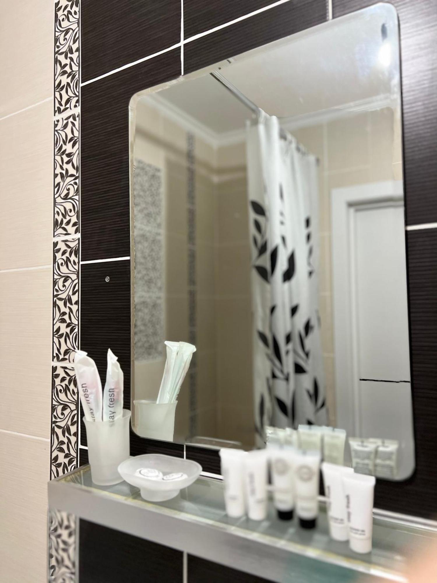 Hyat Apartment بيشكيك المظهر الخارجي الصورة