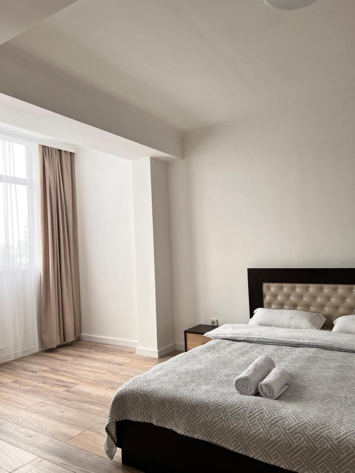 Hyat Apartment بيشكيك المظهر الخارجي الصورة
