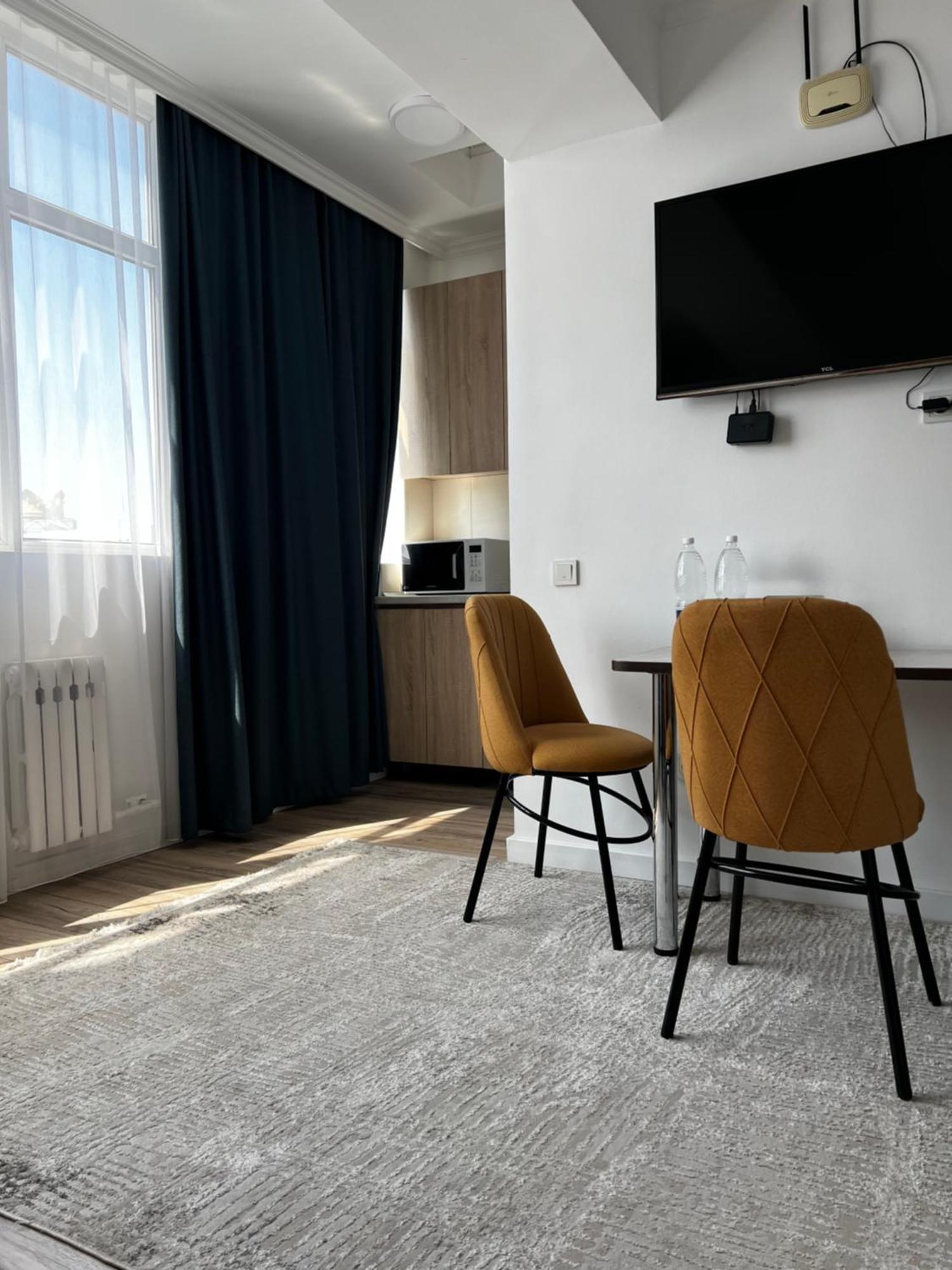 Hyat Apartment بيشكيك المظهر الخارجي الصورة