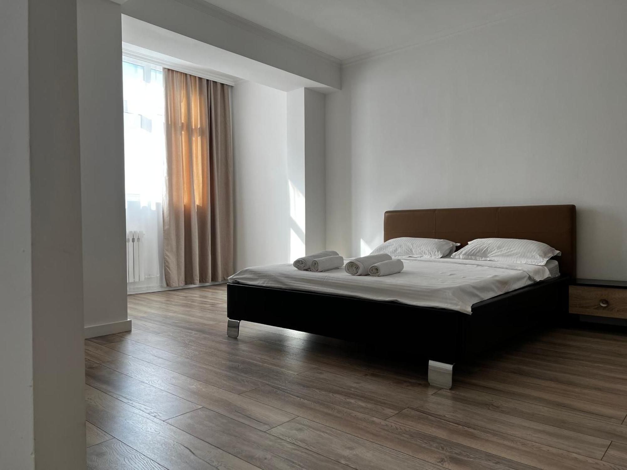 Hyat Apartment بيشكيك المظهر الخارجي الصورة