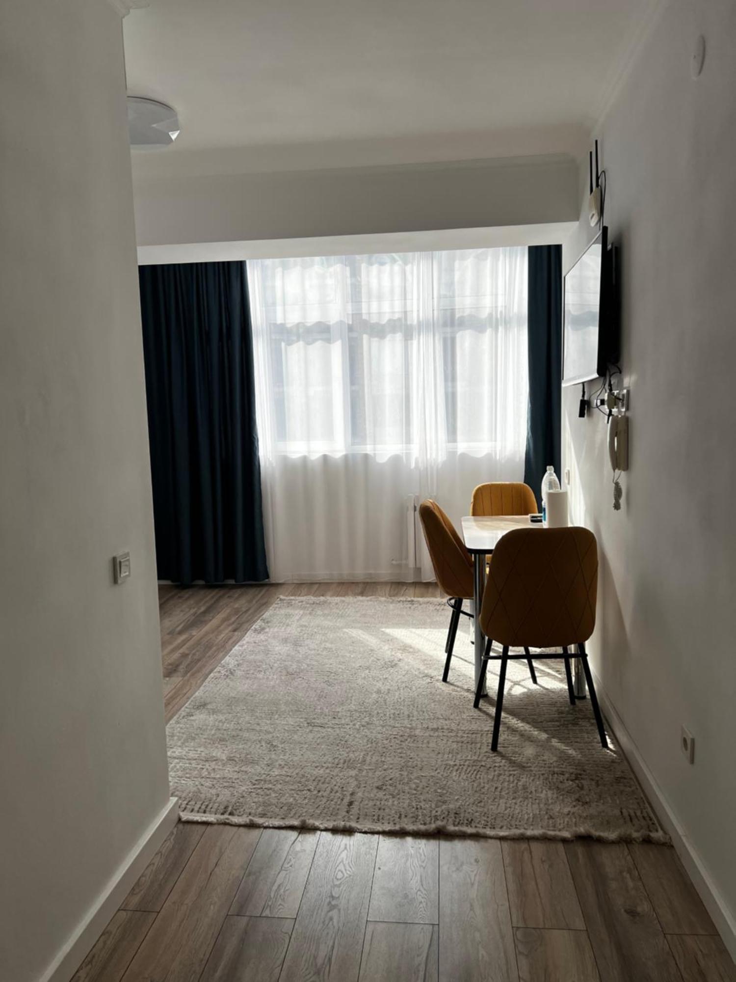 Hyat Apartment بيشكيك المظهر الخارجي الصورة